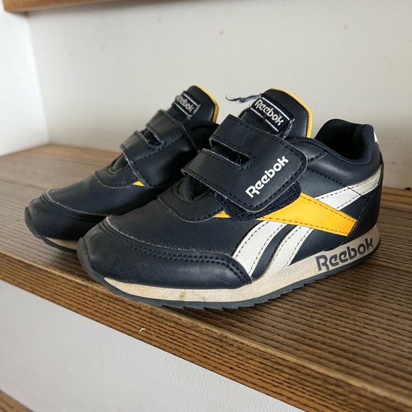 2 pairs Reebok Royal Classic Jogger Runners Sneakers Size 10 - Picture 3 of 7